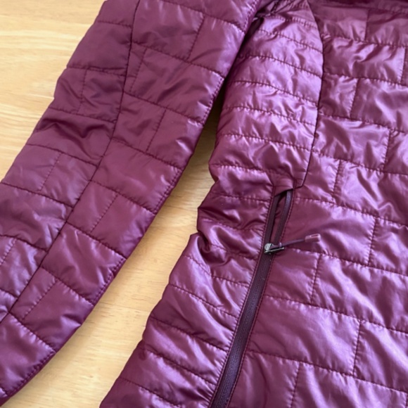 Patagonia Nano Puff Jacket - Sz S - Women's - Picture 8 of 8